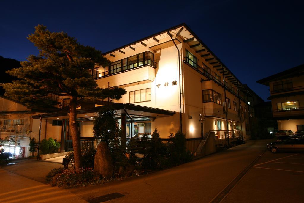 Nakamurakan Takayama  Exteriör bild